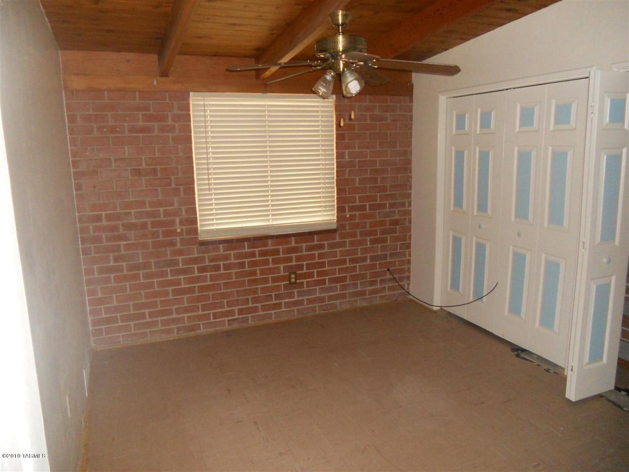 4602 East Fort Lowell Road Tucson, AZ 85712 - Photo 6 of 10