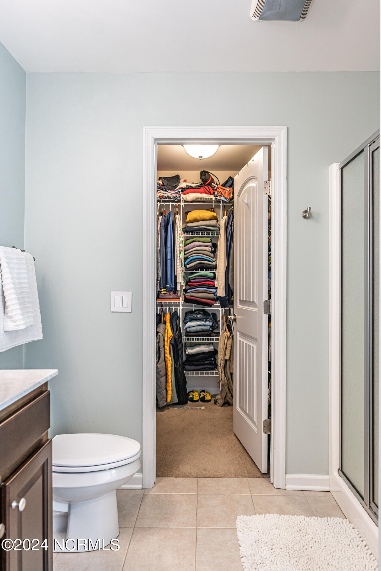 95 Rutledge Lane Pinehurst, NC 28374 - Photo 19 of 35 Large WIC in primary suite + tiled floor