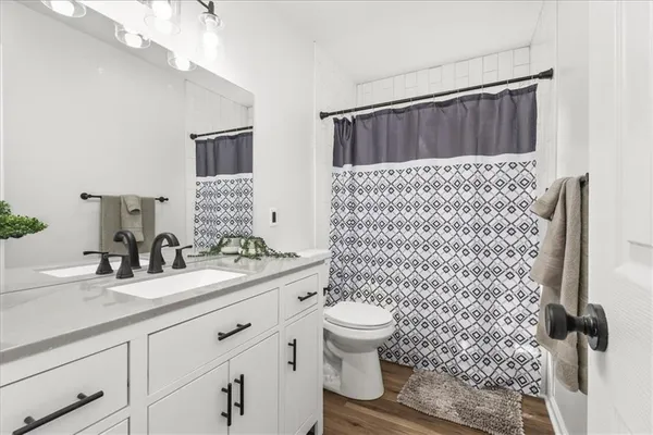 $215,000 | 18505 East 5th Street North, Independence, MO 64056