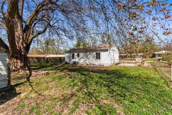 $215,000 | 18505 East 5th Street North, Independence, MO 64056