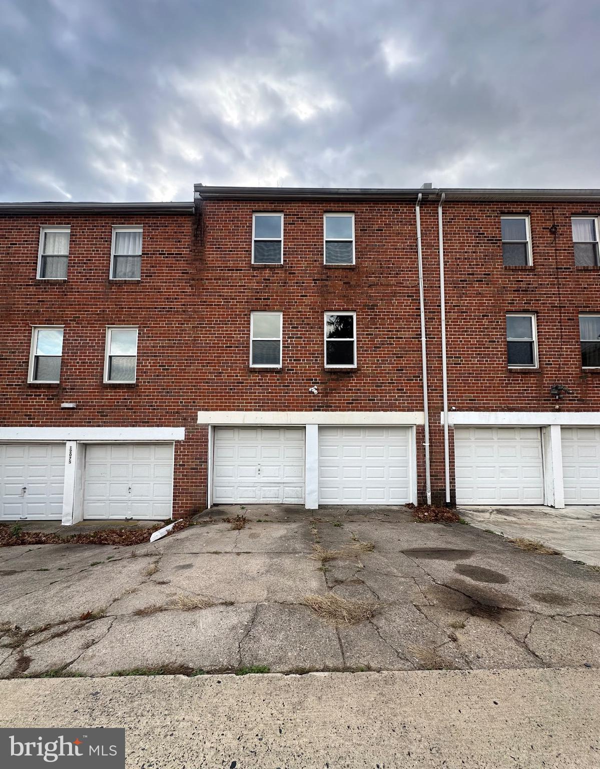 12077 Abby Road Philadelphia, PA 19154 - Photo 27 of 27 a front view of a house with a garage