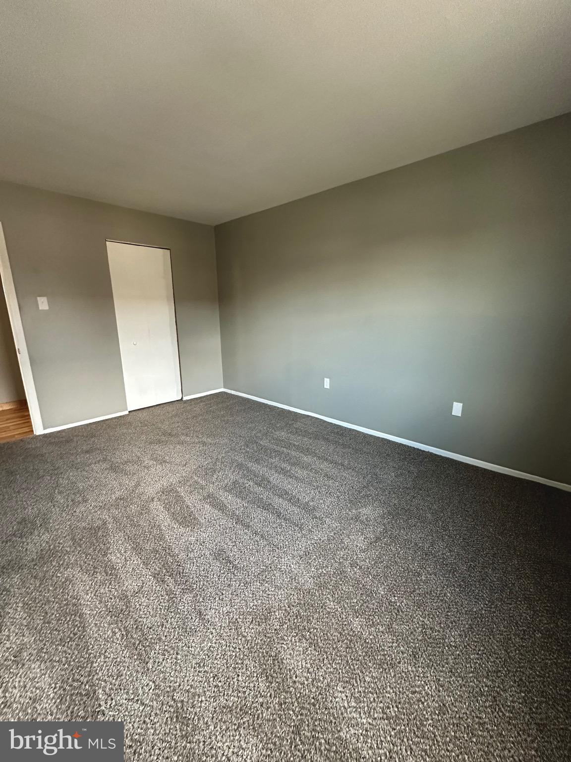 12077 Abby Road Philadelphia, PA 19154 - Photo 5 of 27 a view of an empty room and window