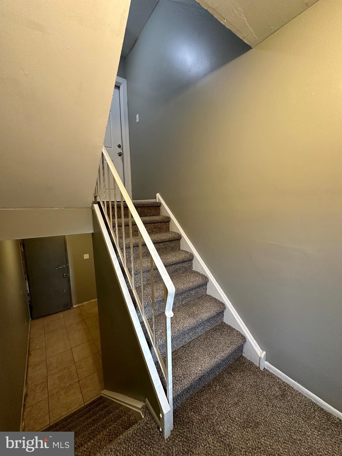 12077 Abby Road Philadelphia, PA 19154 - Photo 7 of 27 a view of entryway