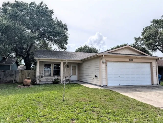 $234,900 | 113 Sun Harbor Street, Rockport, TX 78382