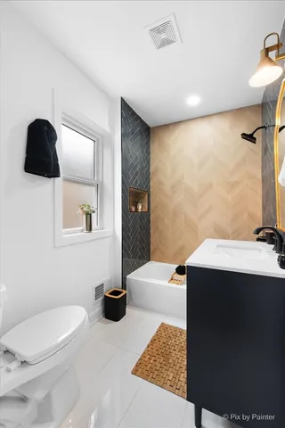 $625,000 | 6322 North Monticello Avenue, Chicago, IL 60659