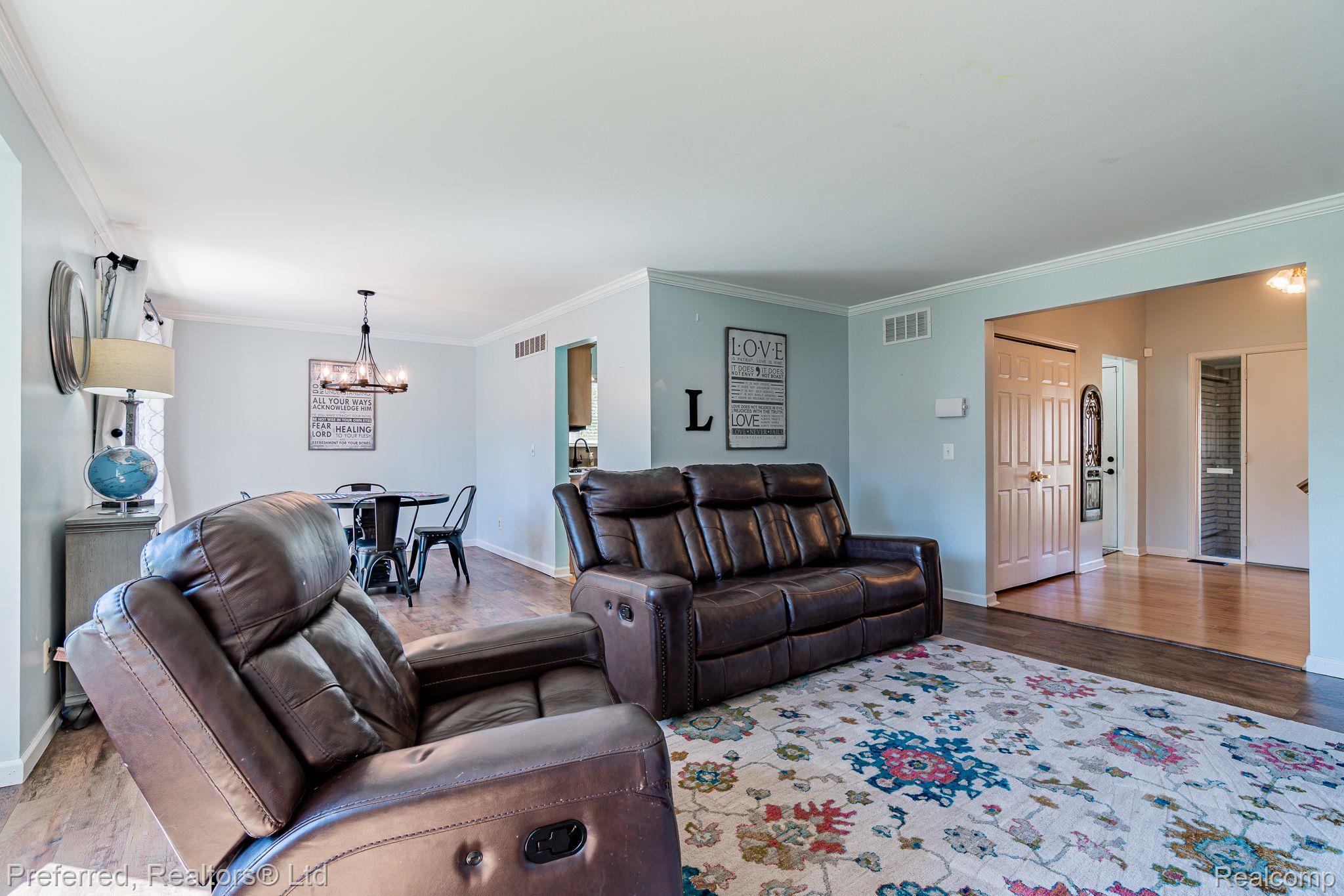 681 Kings Way Canton, MI 48188 - Photo 9 of 35 Gallery Image 9