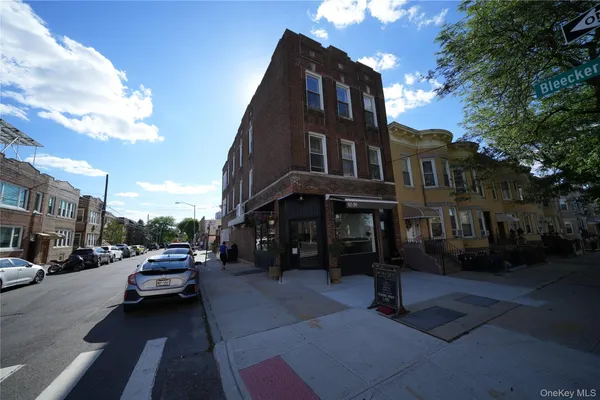 $4,899 | 62-86 60th Place, Unit 3 | Ridgewood