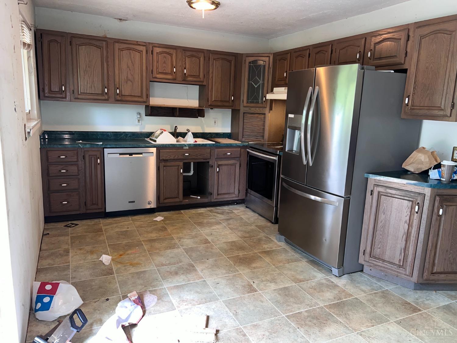 3926 Ridgecombe Drive Cincinnati, OH 45248 - Photo 3 of 16 Gallery Image 3