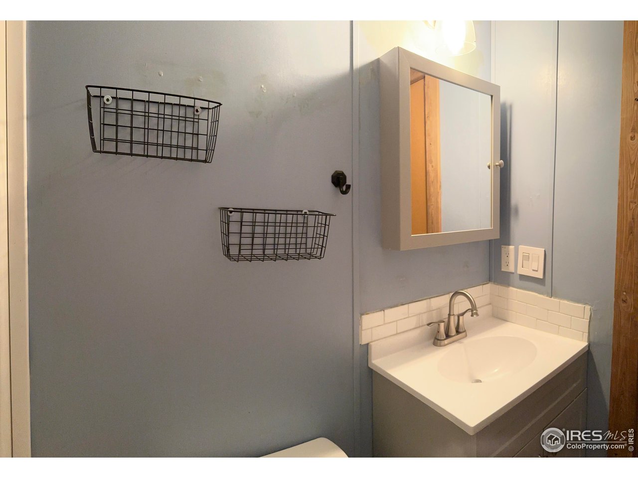 230 North 2nd Street, Unit 83 Berthoud, CO 80513 - Photo 16 of 50 2nd Bathroom