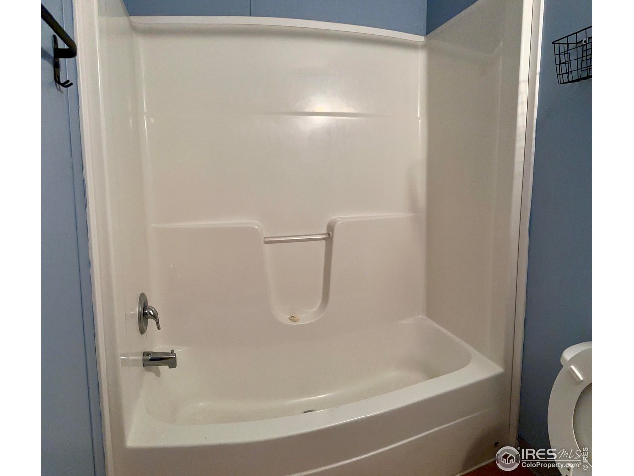 230 North 2nd Street, Unit 83 Berthoud, CO 80513 - Photo 18 of 50 Shower