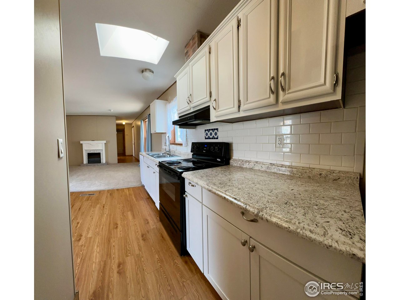 230 North 2nd Street, Unit 83 Berthoud, CO 80513 - Photo 34 of 50 Kitchen