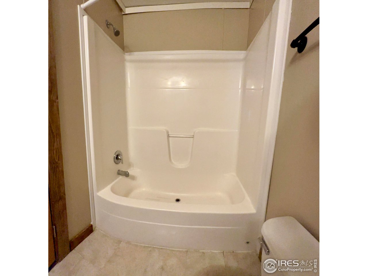 230 North 2nd Street, Unit 83 Berthoud, CO 80513 - Photo 39 of 50 Primary Bath