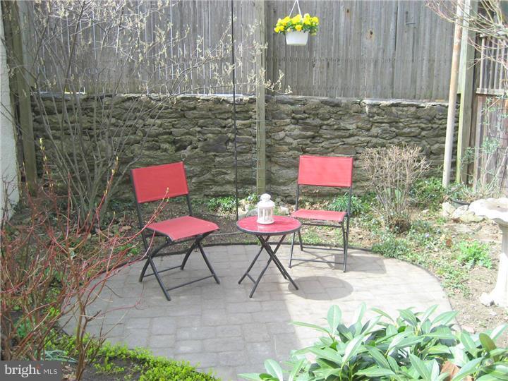 331 Wellesley Road Philadelphia, PA 19119 - Photo 16 of 17 Garden