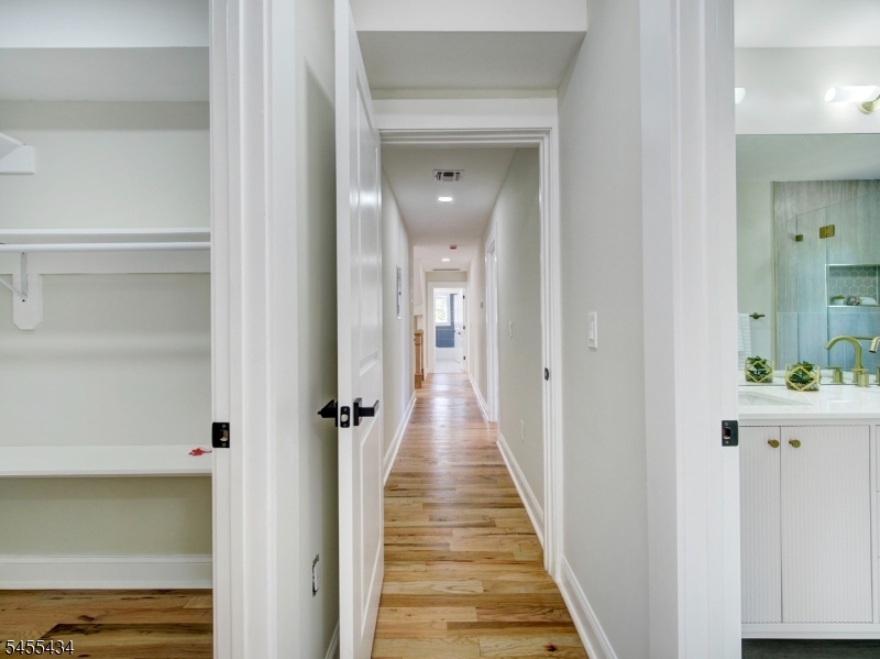 314 Madison Hill Road Clark, NJ 07066 - Photo 26 of 46 Gallery Image 26