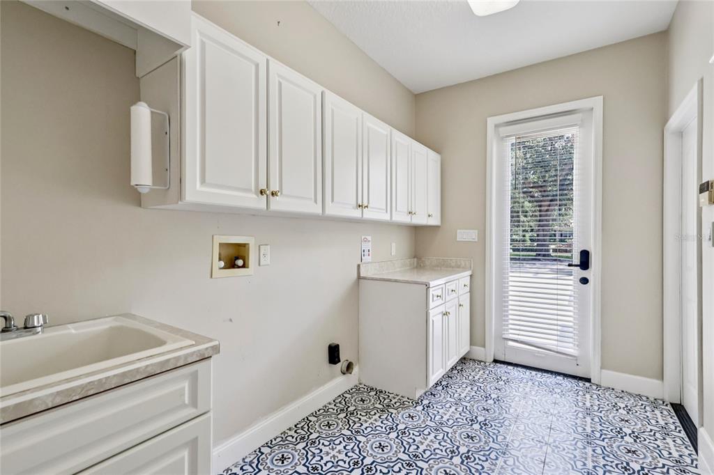2068 Roberts Point Drive Windermere, FL 34786 - Photo 60 of 81