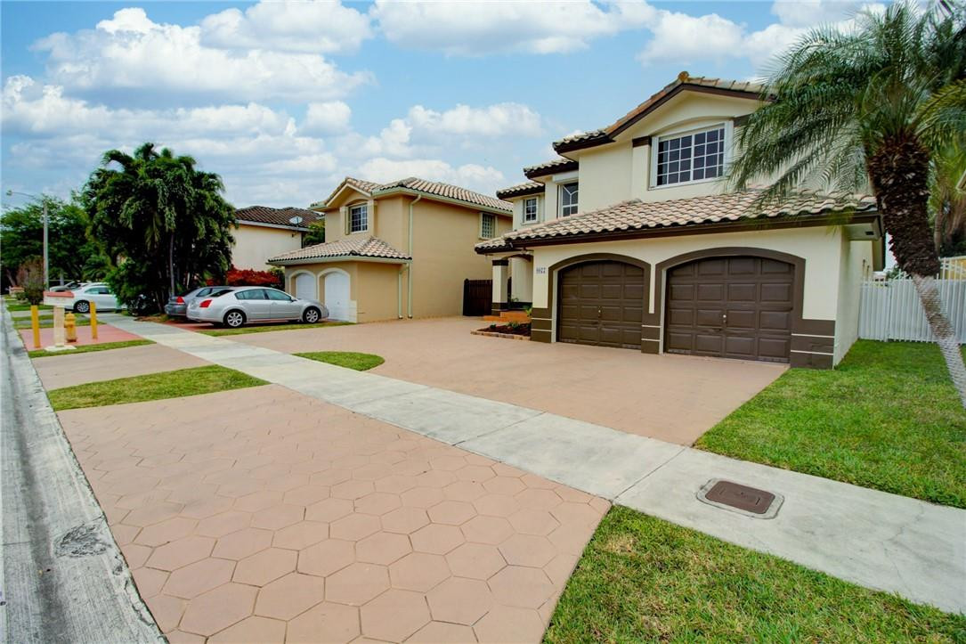 9077 Southwest 157th Path Miami, FL 33196 - Photo 3 of 54 Photo 3