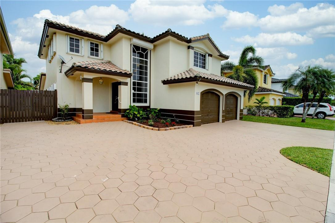 9077 Southwest 157th Path Miami, FL 33196 - Photo 5 of 54 Photo 5