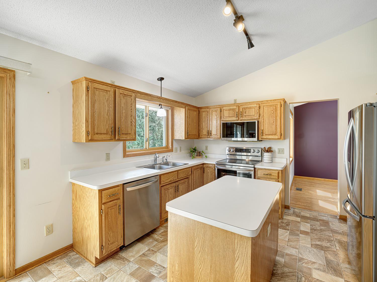 14259 Uplander Street Northwest Andover, MN 55304 - Photo 7 of 32