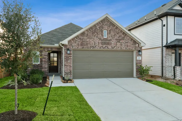 $296,990 | 32443 Sunbeam Drive, Fulshear, TX 77441