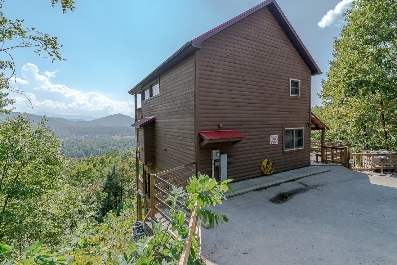 2716 Dogwood Ridge Way Sevierville, TN 37862 - Photo 1 of 40 GSM_9996