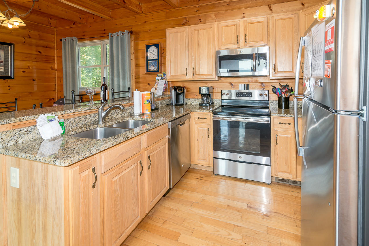 2716 Dogwood Ridge Way Sevierville, TN 37862 - Photo 7 of 40 GSM_0011