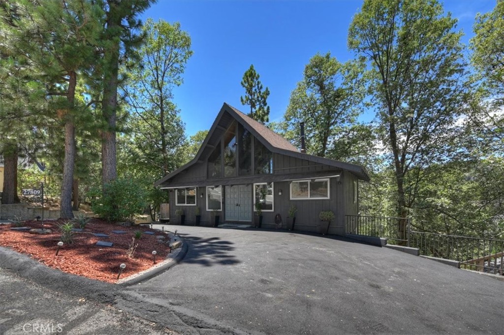 27809 North Bay Road Lake Arrowhead, CA 92352 - Photo 2 of 38