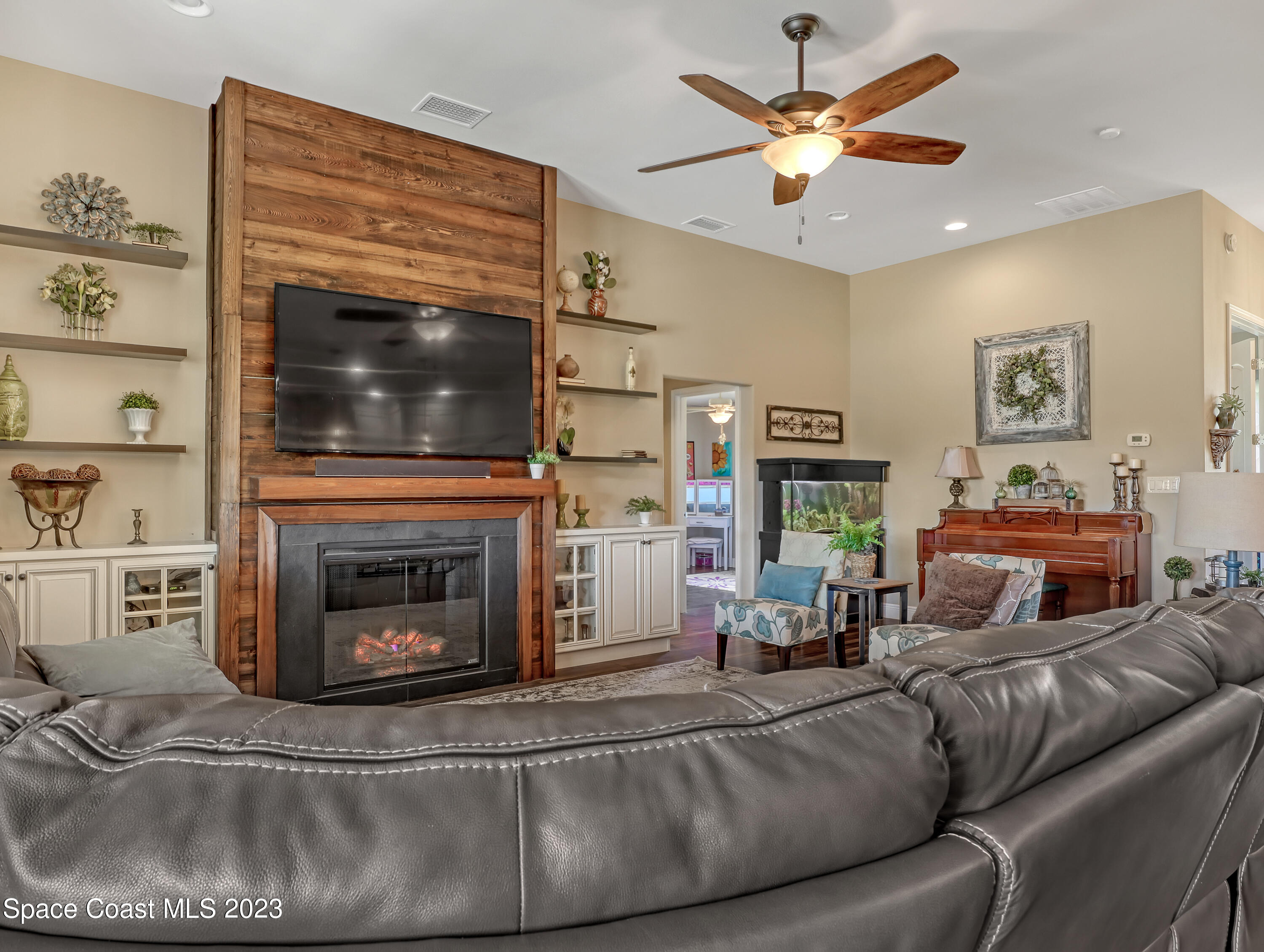 3265 Aurantia Road Mims, FL 32754 - Photo 12 of 46 3265 Aurantia (15)