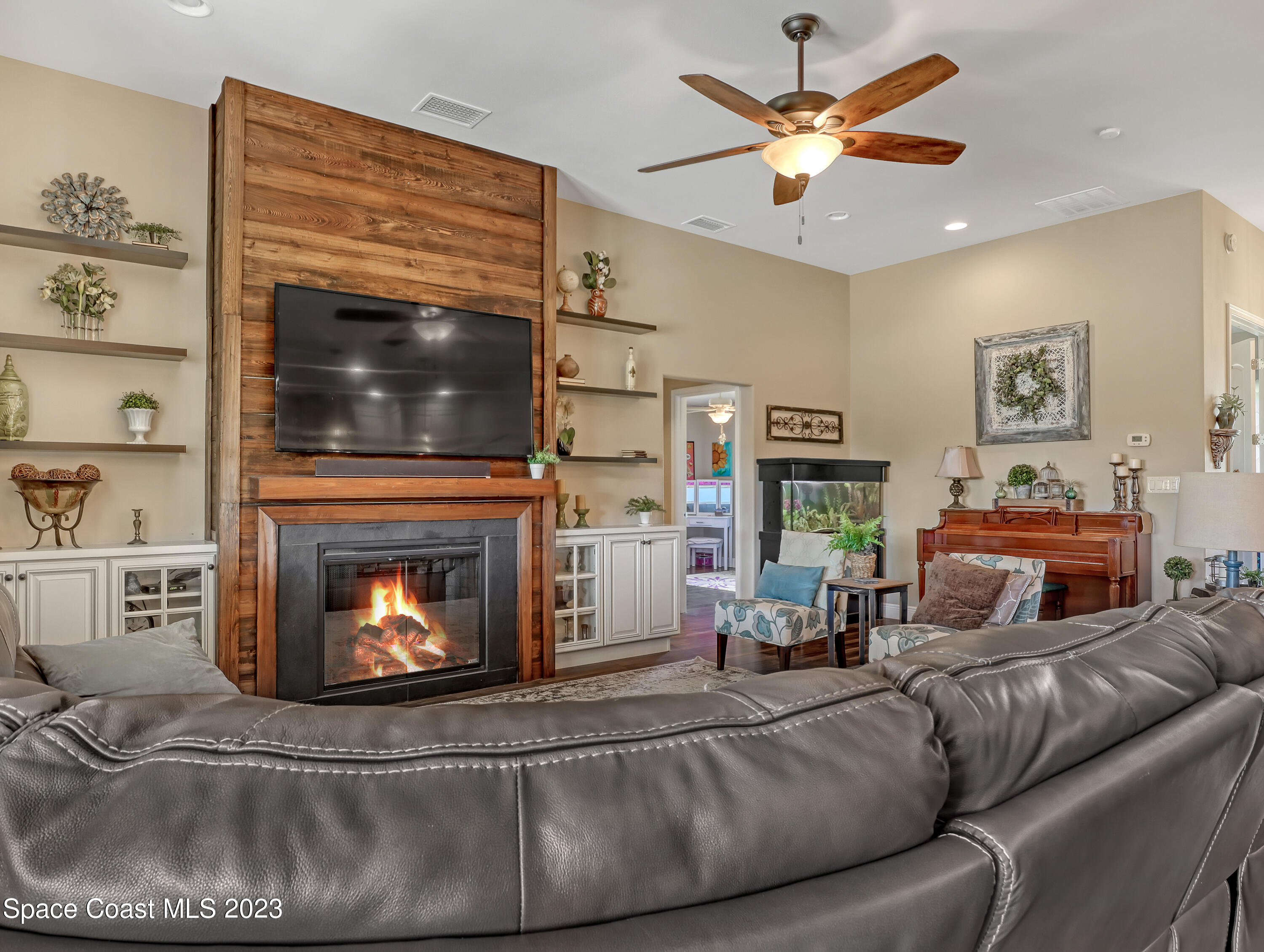 3265 Aurantia Road Mims, FL 32754 - Photo 13 of 46 3265 Aurantia (15)f