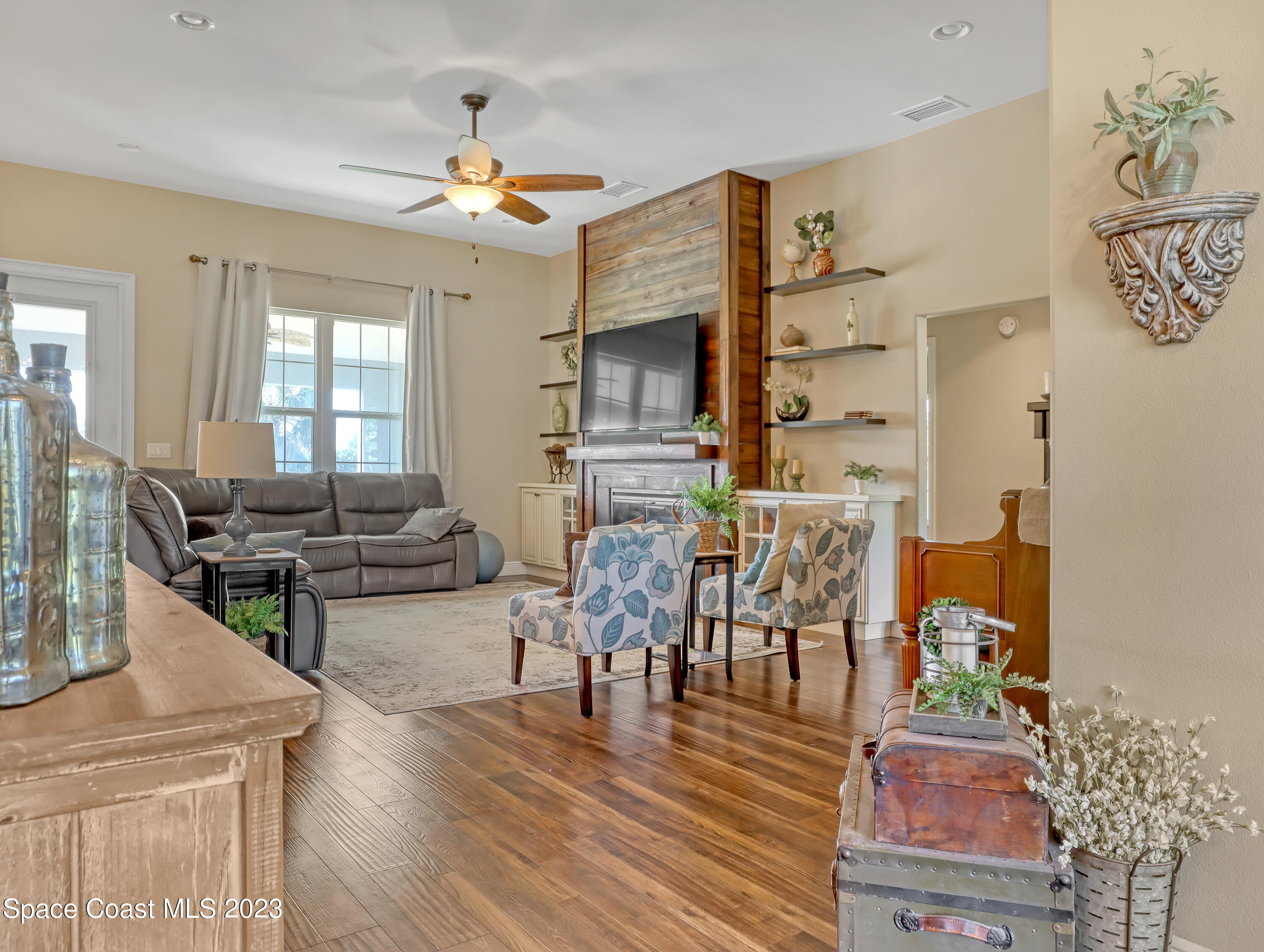 3265 Aurantia Road Mims, FL 32754 - Photo 8 of 46 3265 Aurantia (12)