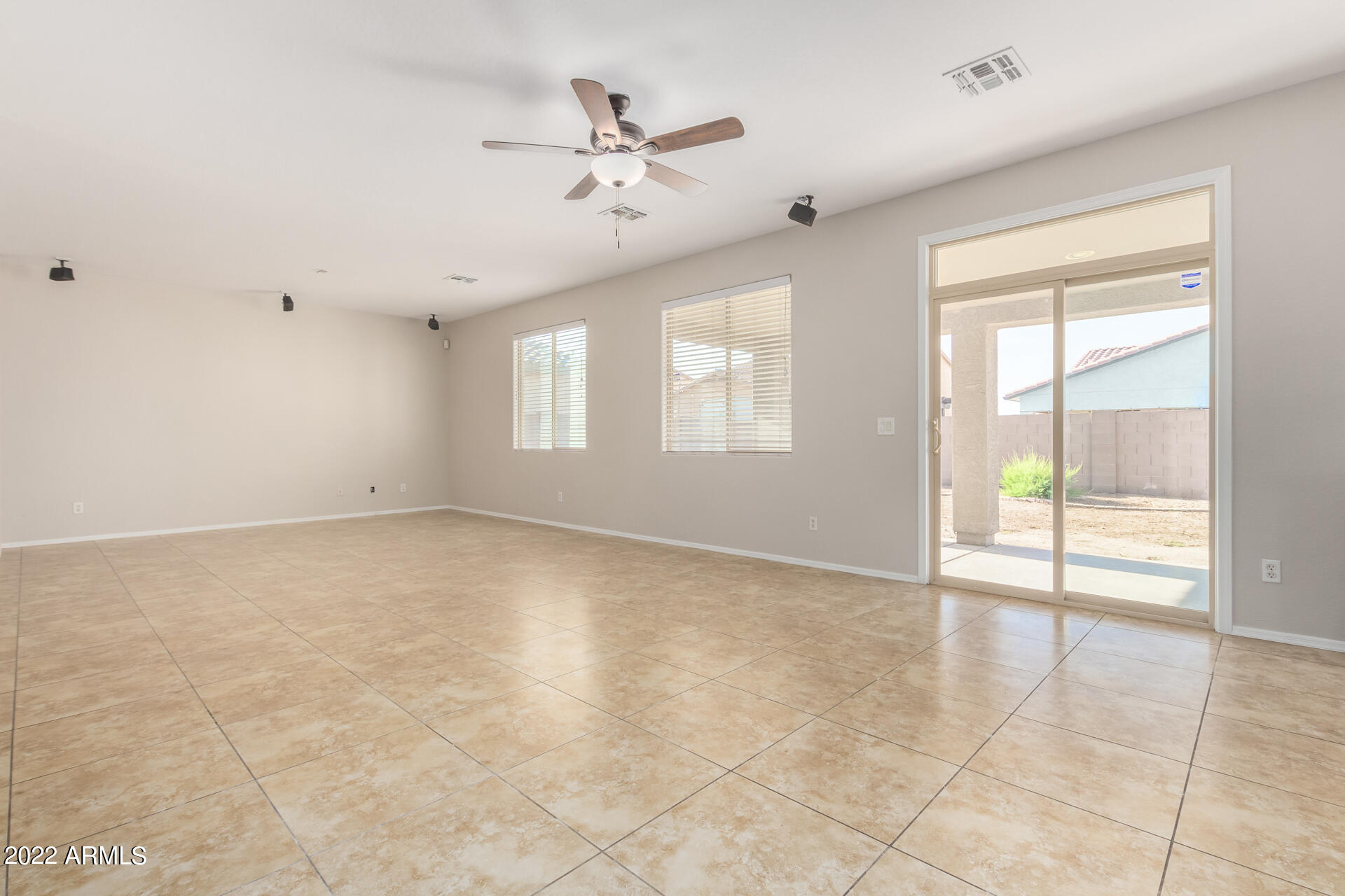 6824 West Carter Road Laveen, AZ 85339 - Photo 10 of 47 0010-10 - Carter