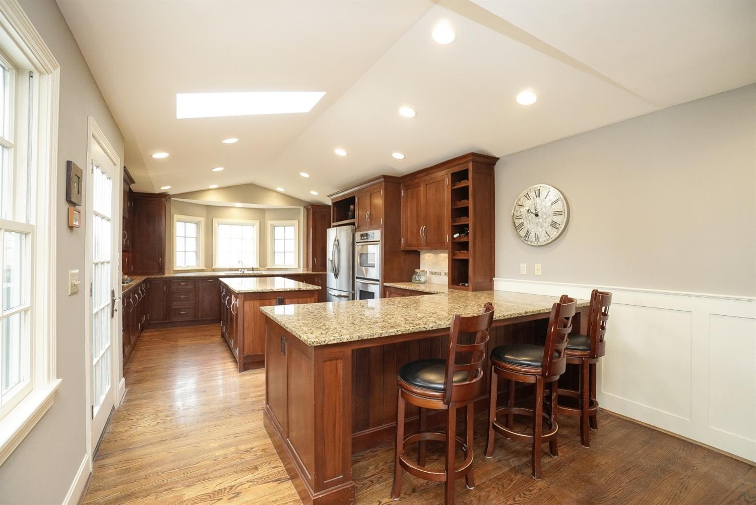123 Bonham Road Wyoming, OH 45215 - Photo 11 of 41 Gallery Image 11