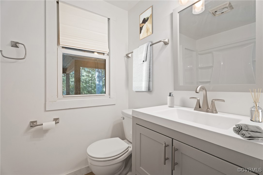 6405 King William Road Aylett, VA 23009 - Photo 18 of 40 Bathroom featuring vanity and toilet
