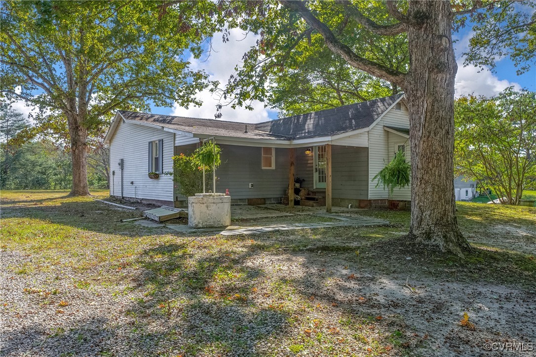 6405 King William Road Aylett, VA 23009 - Photo 26 of 40 Back of property with a yard