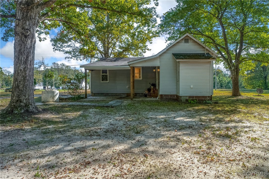 6405 King William Road Aylett, VA 23009 - Photo 27 of 40 View of back of property
