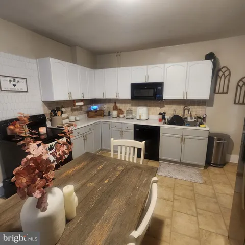 $189,995 | 11 East Lancaster Street, Red Lion, PA 17356