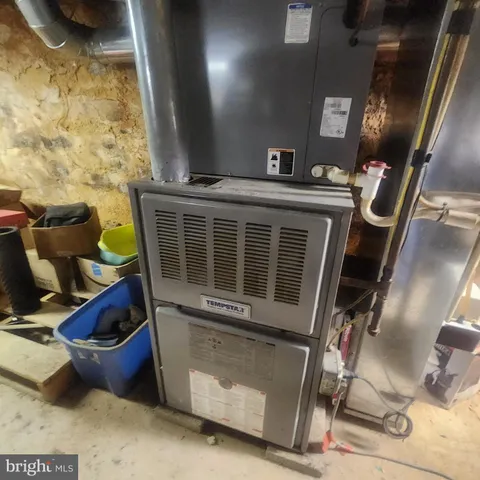 $189,995 | 11 East Lancaster Street, Red Lion, PA 17356