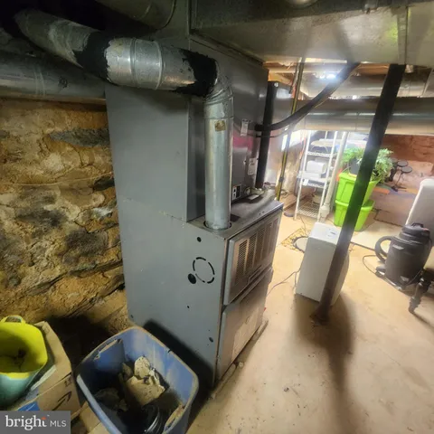 $189,995 | 11 East Lancaster Street, Red Lion, PA 17356