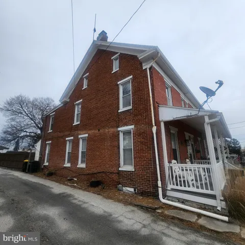 $189,995 | 11 East Lancaster Street, Red Lion, PA 17356