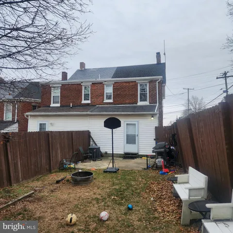 $189,995 | 11 East Lancaster Street, Red Lion, PA 17356