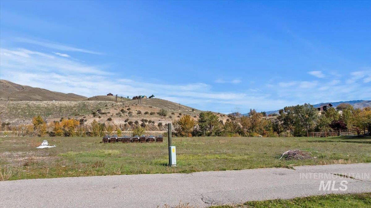 7 Mikylar Way Horseshoe Bend, ID 83629 - Photo 20 of 25 Mountain view with rural landscape