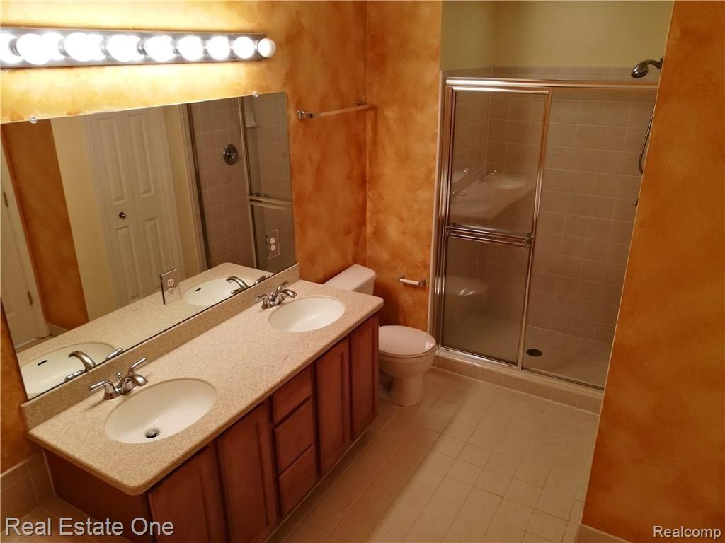 1429 Raliegh Place, Unit 99 Troy, MI 48084 - Photo 14 of 22