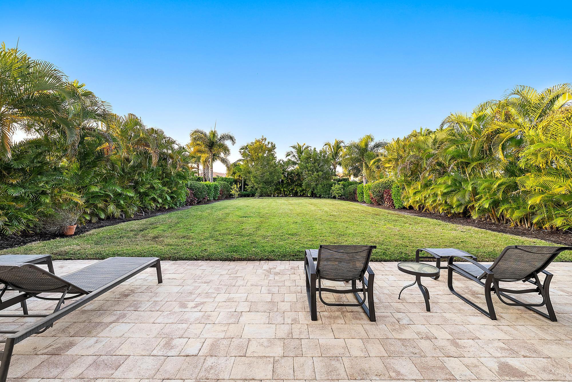 271 Carina Drive Jupiter, FL 33478 - Photo 32 of 43 271 Carina Dr