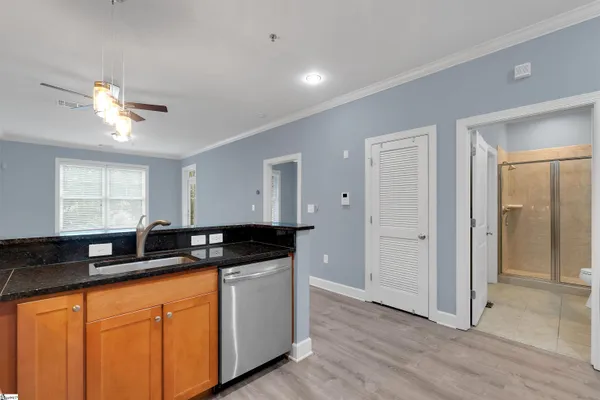 $224,900 | 155 East Broad Street, Unit 306, Spartanburg, SC 29306