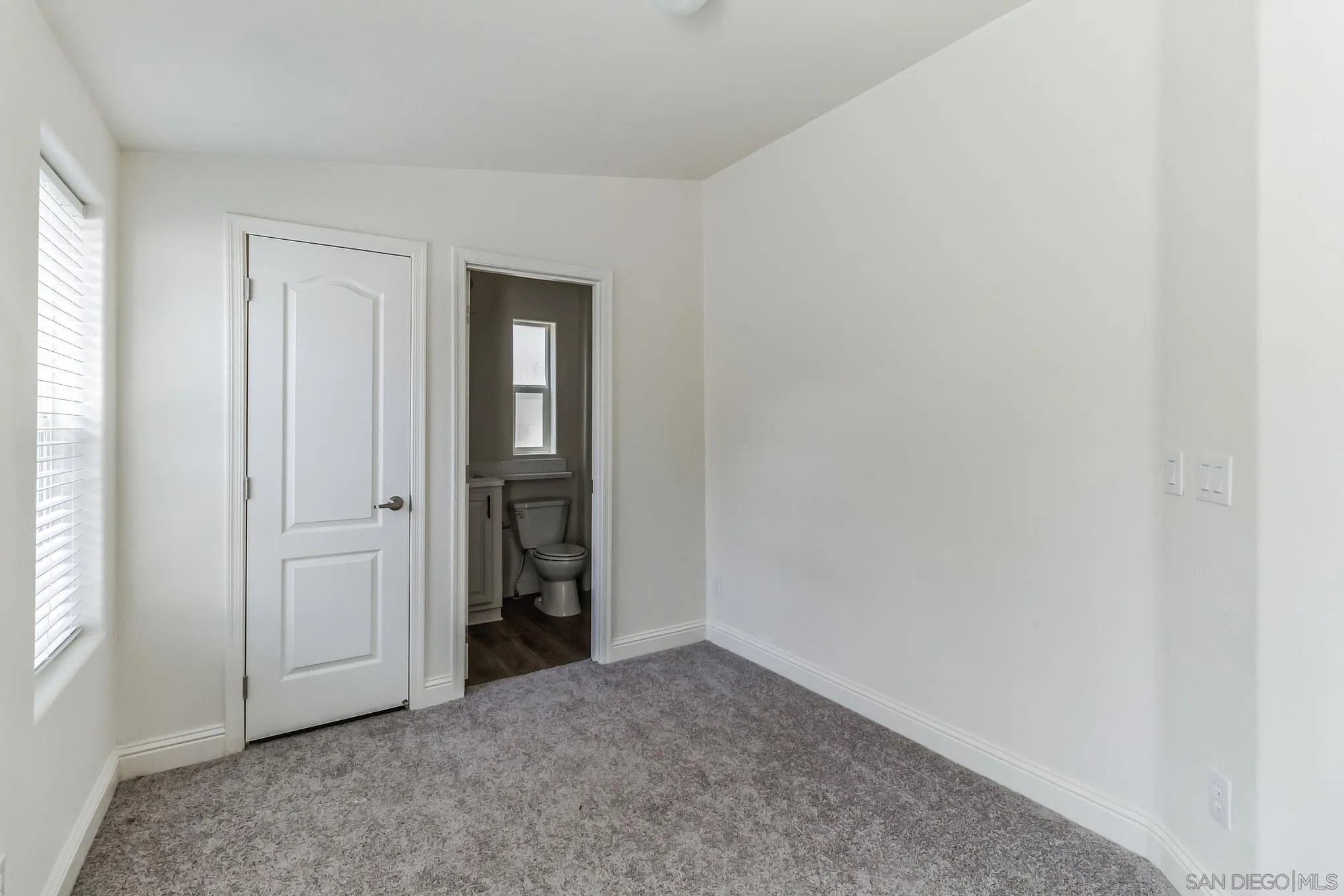 22899 Byron Road, Unit 81 Crestline, CA 92325 - Photo 7 of 9 an empty room with closet area