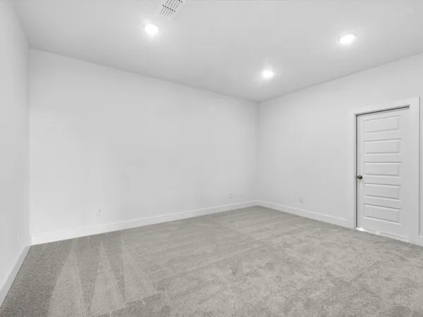 an empty room with a empty space