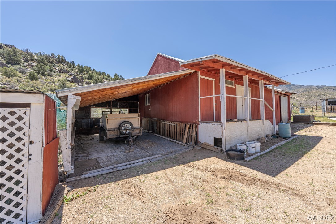9000 Vock Canyon Road Kingman, AZ 86409 - Photo 29 of 44