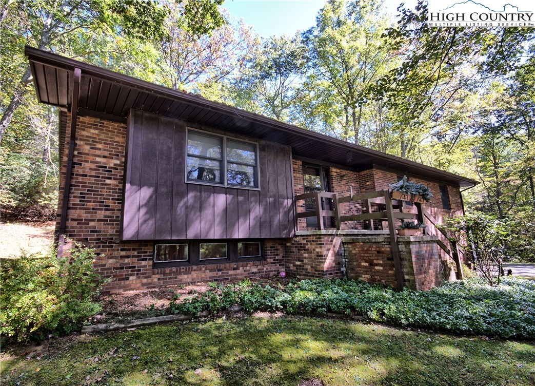 254 Stone Ridge Jefferson, NC 28640 - Photo 1 of 6 Gallery Image 1