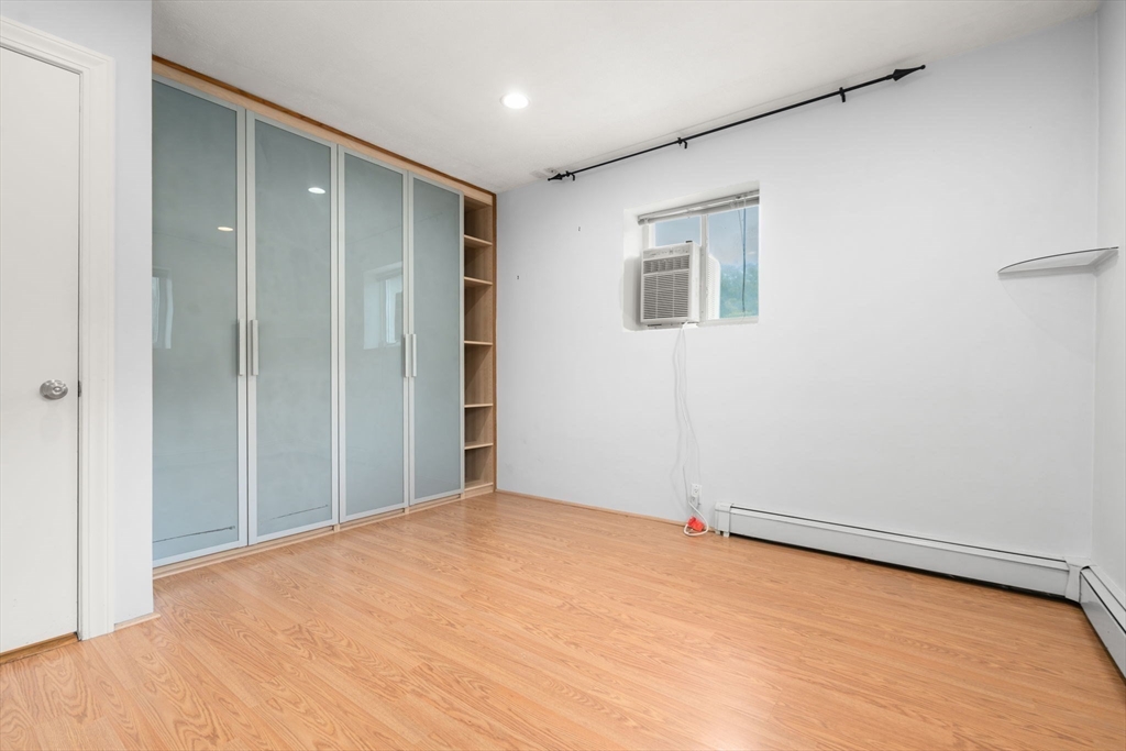 21 Westgate Road, Unit 6 Chestnut Hill, MA 02467 - Photo 15 of 28 a view of an empty room