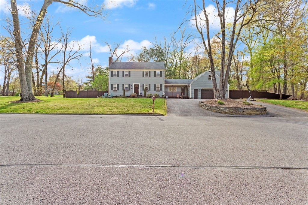 182 Ferncliffe Road Seekonk, MA 02771 - Photo 2 of 18 Gallery Image 2