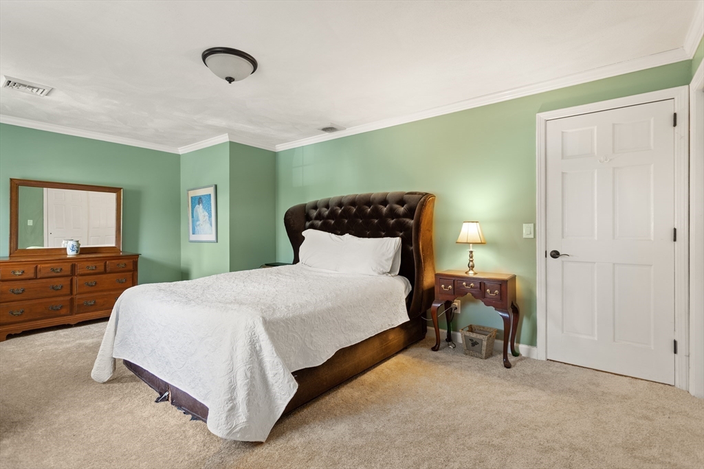 182 Ferncliffe Road Seekonk, MA 02771 - Photo 9 of 18 Gallery Image 9